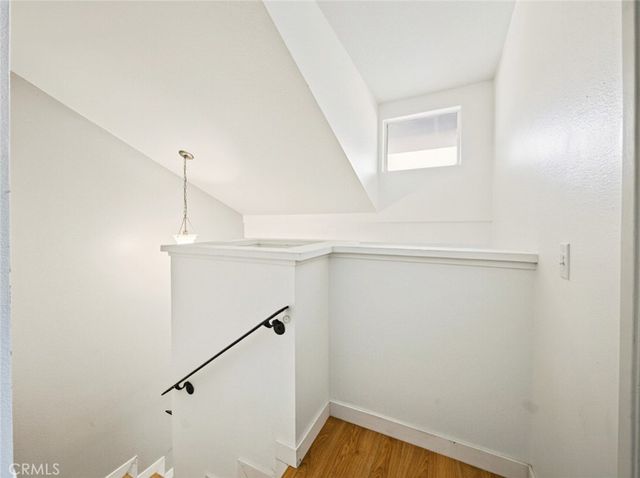 27564 Rondell, Agoura Hills, CA 91301