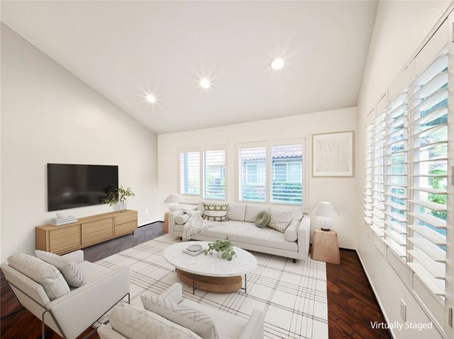 27564 Rondell, Agoura Hills, CA 91301
