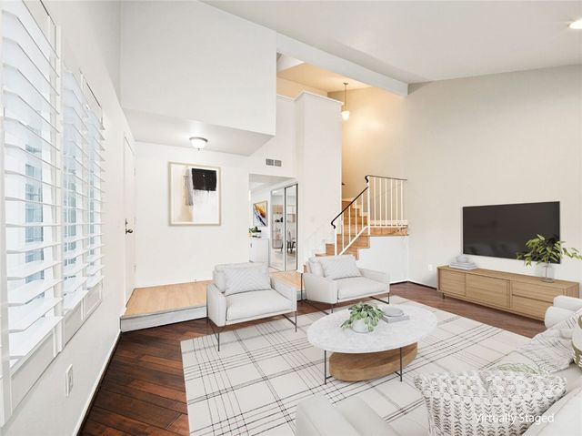 27564 Rondell, Agoura Hills, CA 91301