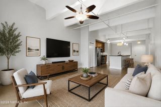1661 RIVERSIDE Avenue 305, Jacksonville, FL 32204