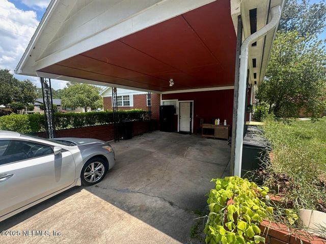 5530 HYDE GROVE Avenue, Jacksonville, FL 32210