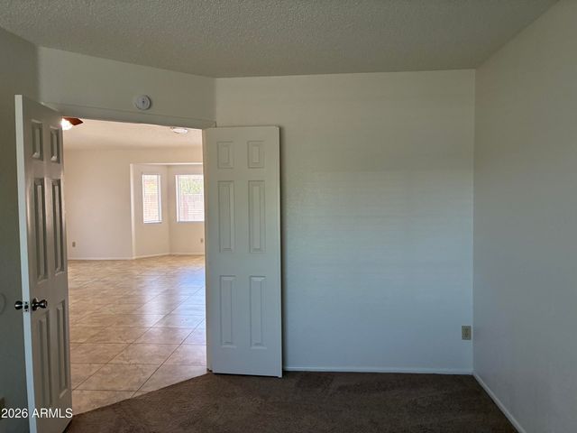 10820 W WAGON WHEEL Drive, Glendale, AZ 85307