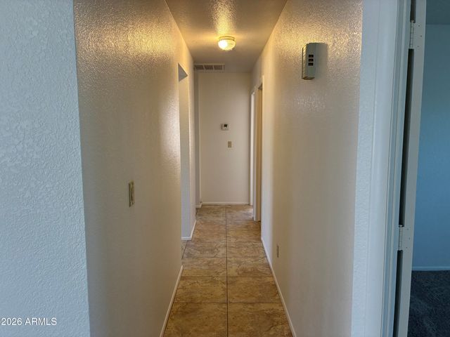 10820 W WAGON WHEEL Drive, Glendale, AZ 85307