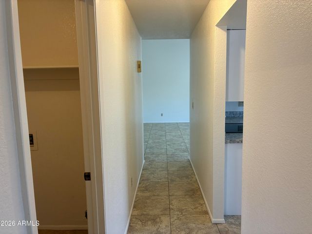 10820 W WAGON WHEEL Drive, Glendale, AZ 85307