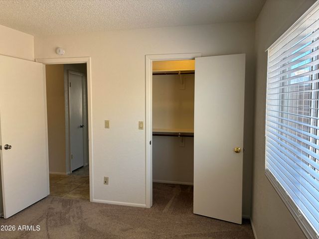 10820 W WAGON WHEEL Drive, Glendale, AZ 85307