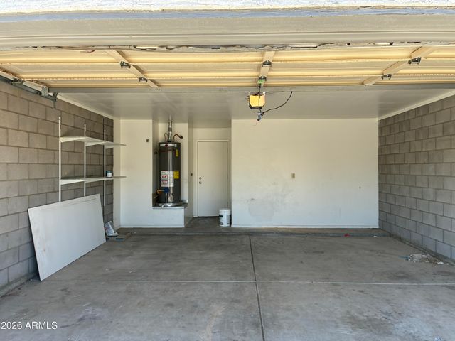 10820 W WAGON WHEEL Drive, Glendale, AZ 85307