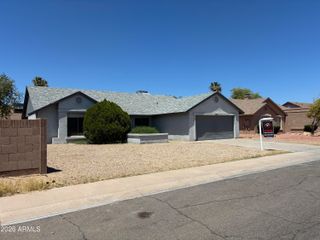 10820 W WAGON WHEEL Drive, Glendale, AZ 85307