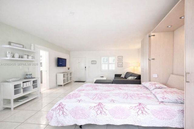 321 Wilson Street A105, Hollywood, FL 33019