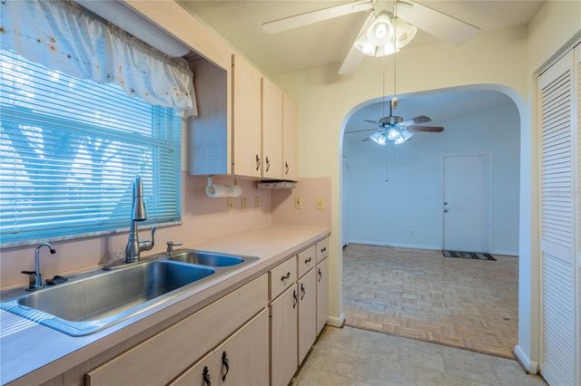 9652 SW 84TH TERRACE E, Ocala, FL 34481