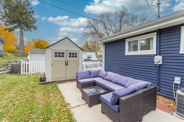 1509 Aldoro DRIVE, Waukesha, WI 53188