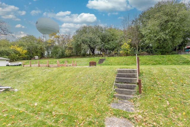 1509 Aldoro DRIVE, Waukesha, WI 53188