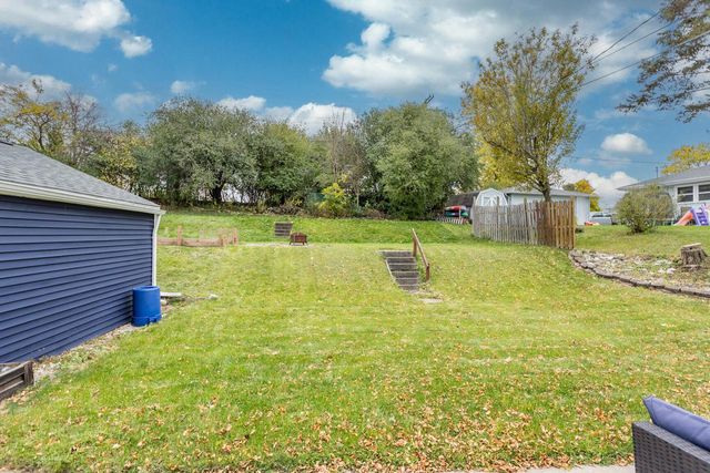 1509 Aldoro DRIVE, Waukesha, WI 53188