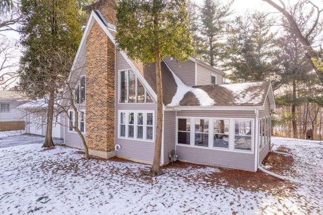 3675 E 32nd Court, Hobart, IN 46342