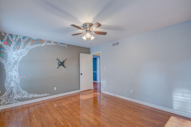 3675 E 32nd Court, Hobart, IN 46342