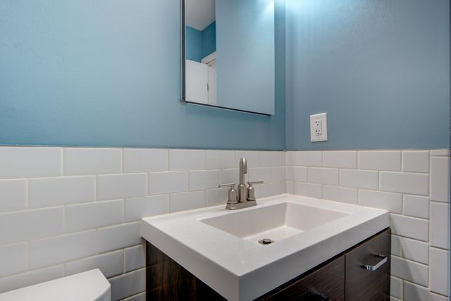 3675 E 32nd Court, Hobart, IN 46342