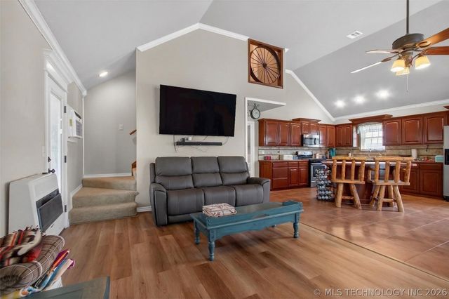2709 S 34th Road, Locust Grove, OK 74352