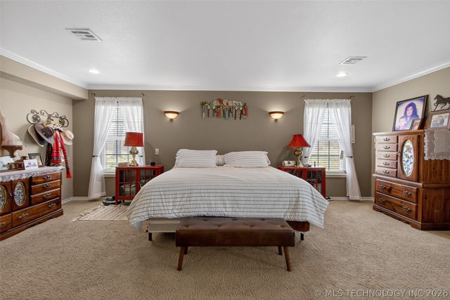 2709 S 34th Road, Locust Grove, OK 74352