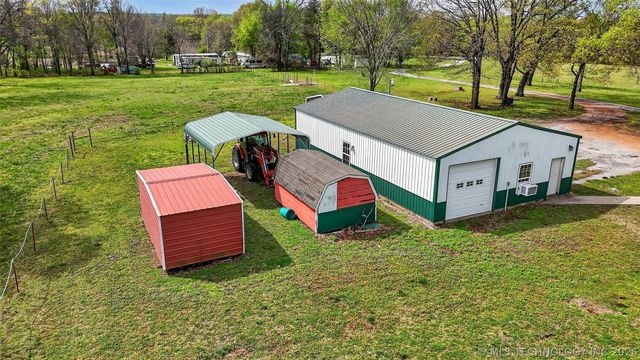 2709 S 34th Road, Locust Grove, OK 74352