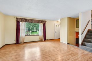 330 Greenfield Parkway, Des Moines, IA 50320