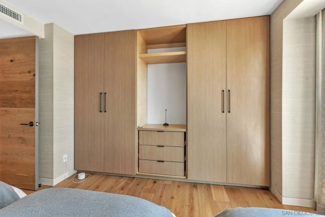 1810 Avenida Del Mundo 403, Coronado, CA 92118