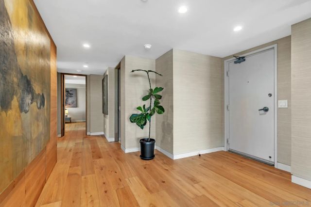 1810 Avenida Del Mundo 403, Coronado, CA 92118