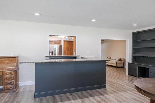 402 Fintona Way, Houston, TX 77015