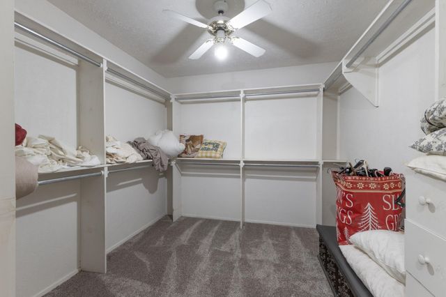 402 Fintona Way, Houston, TX 77015