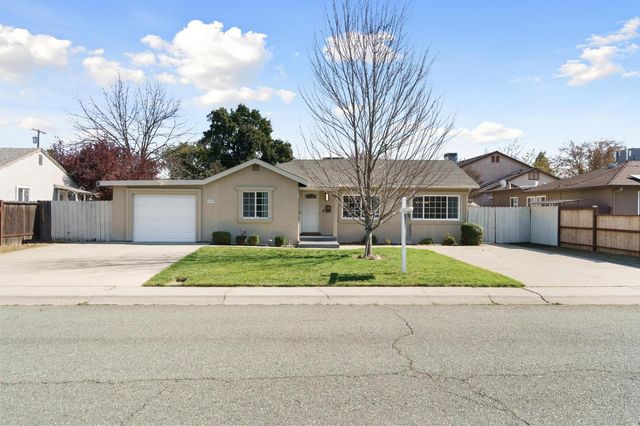 5920 Fern St, Stockton, CA 95207