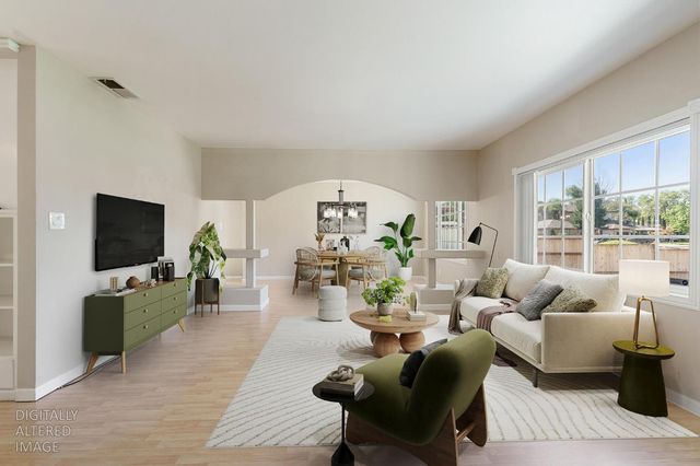 5920 Fern St, Stockton, CA 95207