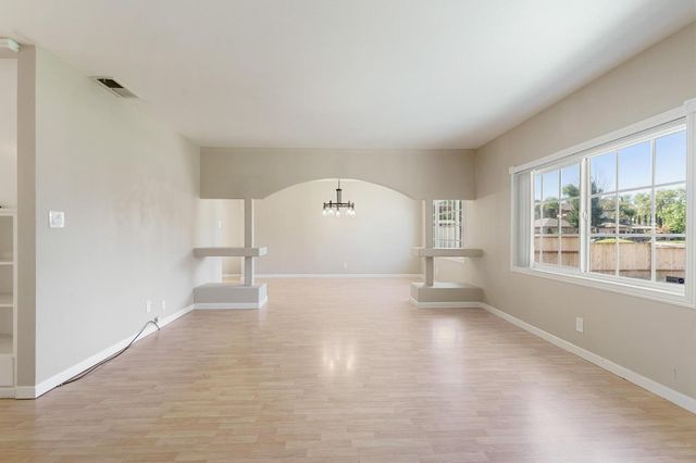 5920 Fern St, Stockton, CA 95207