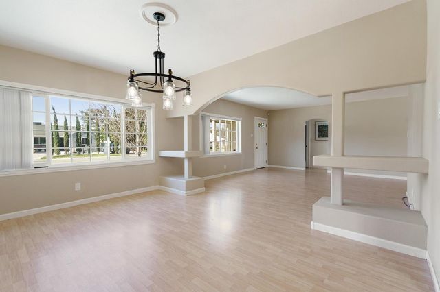 5920 Fern St, Stockton, CA 95207