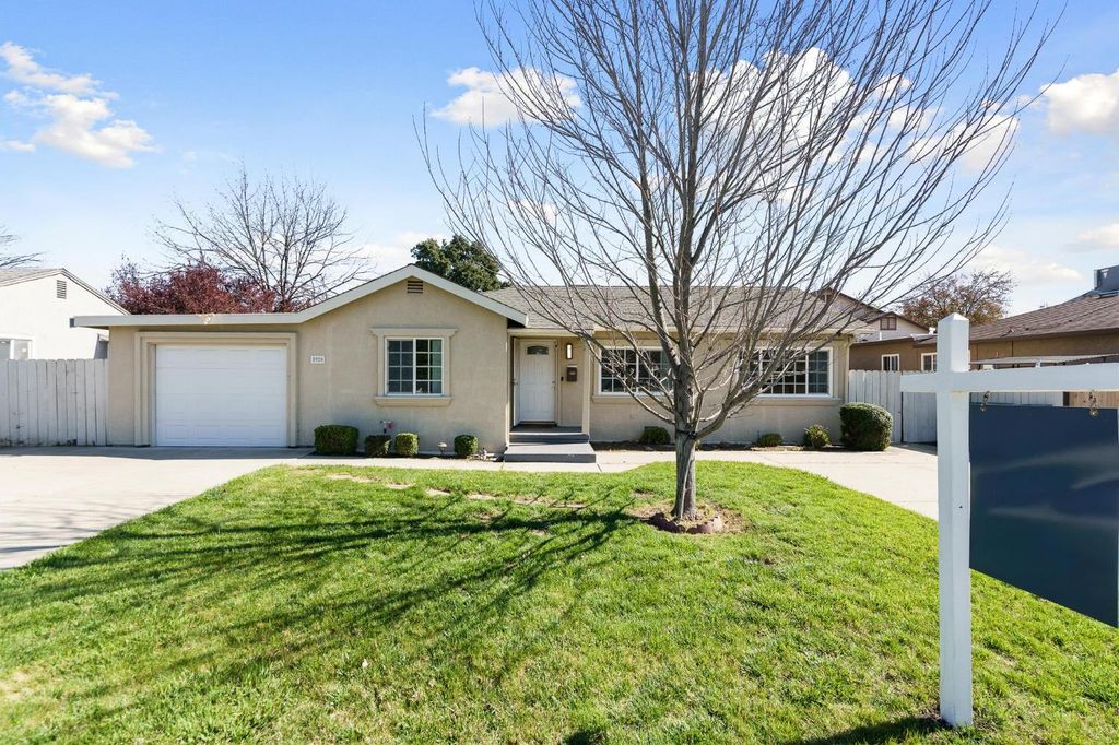 5920 Fern St, Stockton, CA 95207