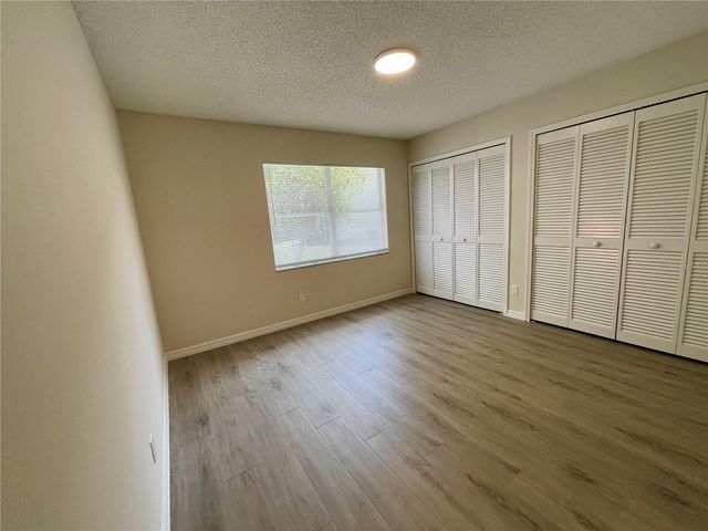 6042 WADE STREET, Leesburg, FL 34748