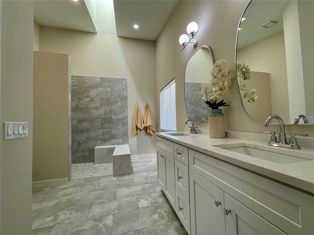 6042 WADE STREET, Leesburg, FL 34748