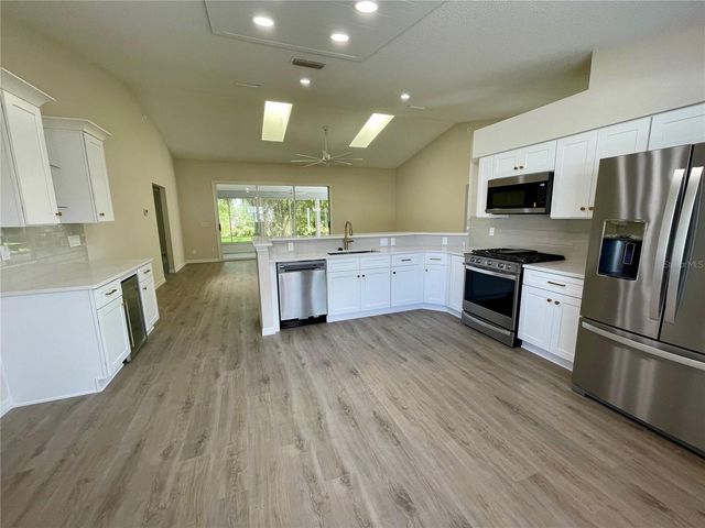 6042 WADE STREET, Leesburg, FL 34748