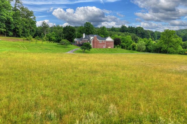 20 Dial Road, Blue Ridge, GA 30513