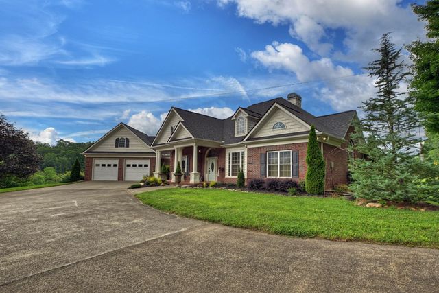 20 Dial Road, Blue Ridge, GA 30513