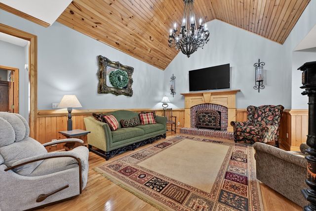 20 Dial Road, Blue Ridge, GA 30513