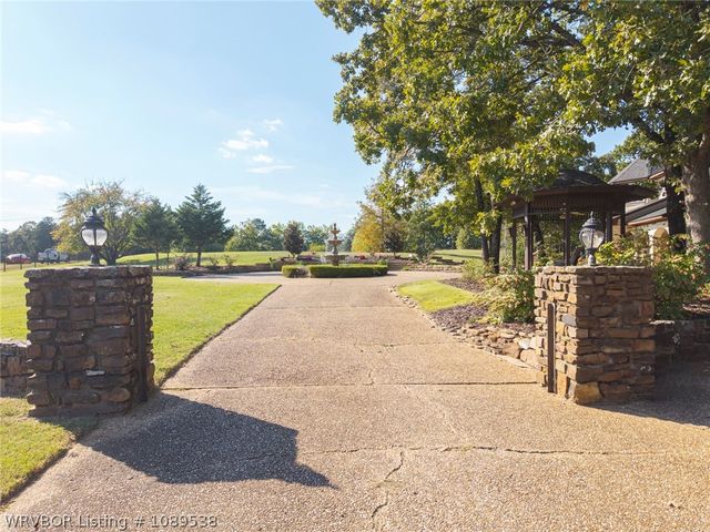 3801 Webb Way, Fort Smith, AR 72916