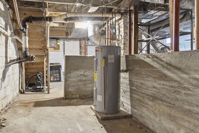 67 West Terrace Street, Claremont, NH 03743