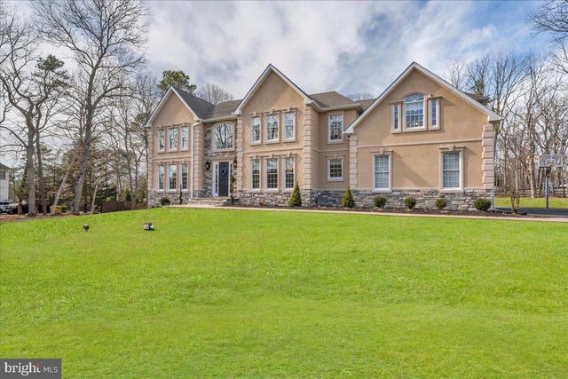 50 CONSTITUTION DR, Southampton, NJ 08088