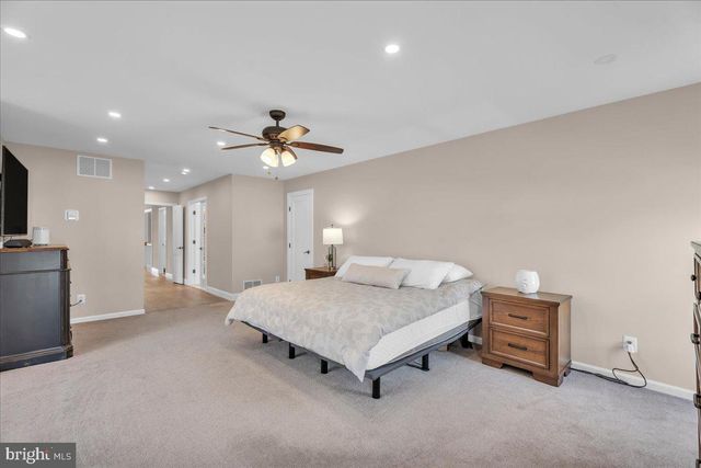 50 CONSTITUTION DR, Southampton, NJ 08088