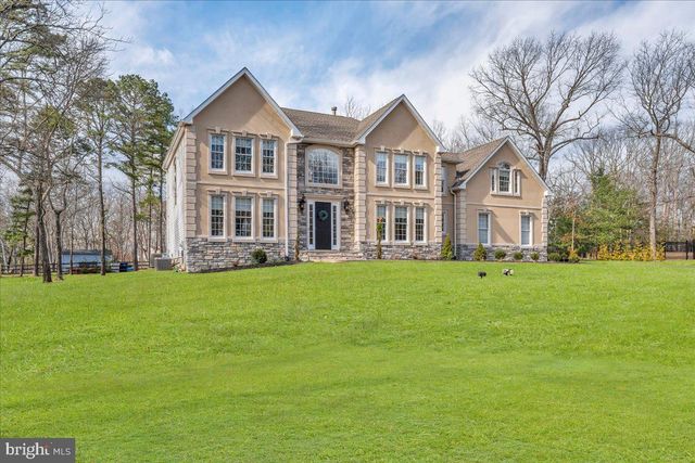 50 CONSTITUTION DR, Southampton, NJ 08088