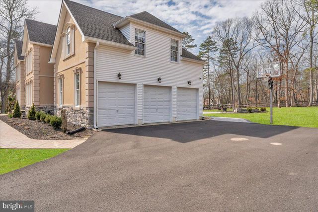 50 CONSTITUTION DR, Southampton, NJ 08088