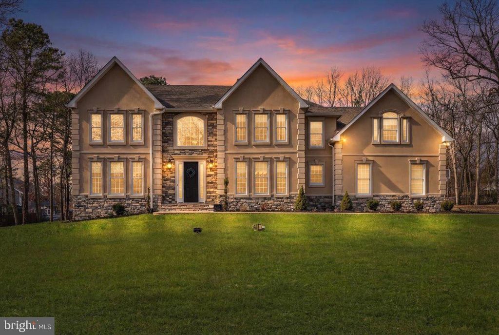 50 CONSTITUTION DR, Southampton, NJ 08088