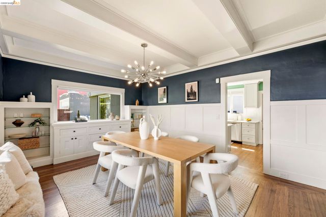 405 Van Buren Ave., Oakland, CA 94610