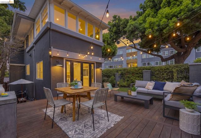 405 Van Buren Ave., Oakland, CA 94610