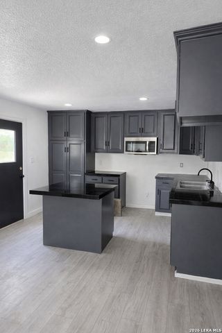 507 W 5TH ST, Converse, TX 78109