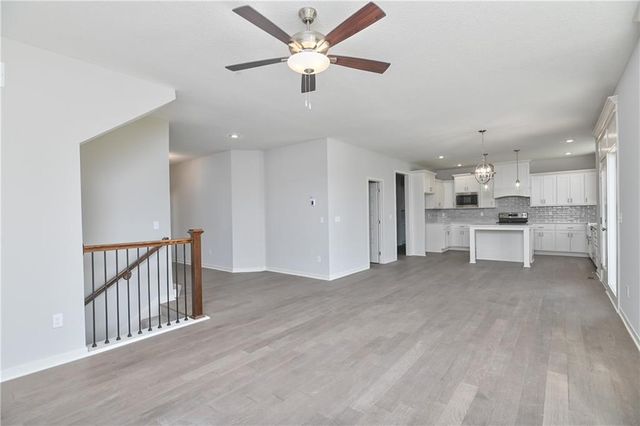 2695 W Park Street, Olathe, KS 66061