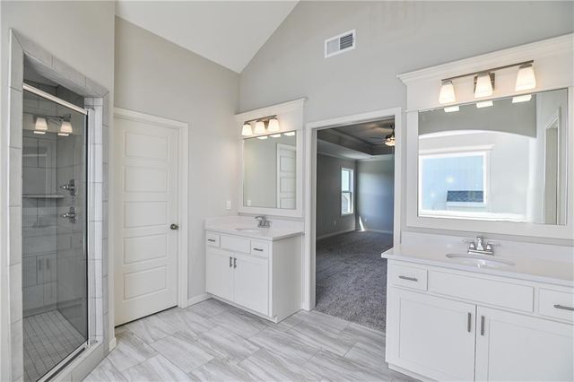 2695 W Park Street, Olathe, KS 66061